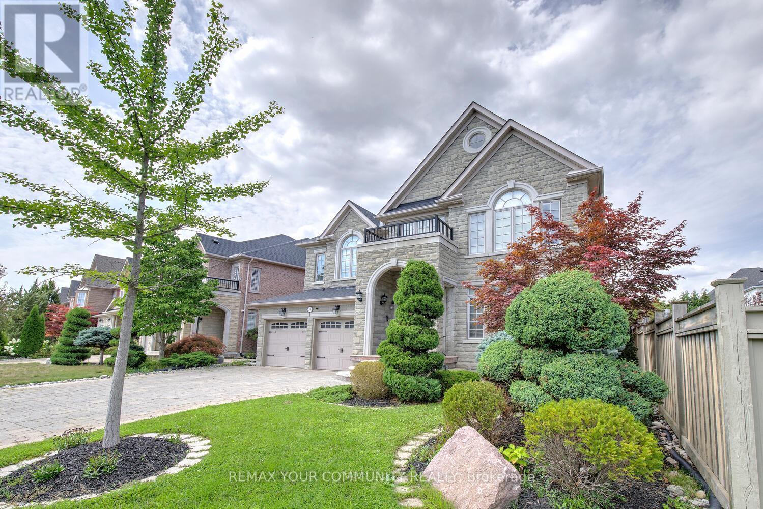 58 Michael Fisher Avenue, Vaughan, Ontario  L6A 0K9 - Photo 3 - N12969516