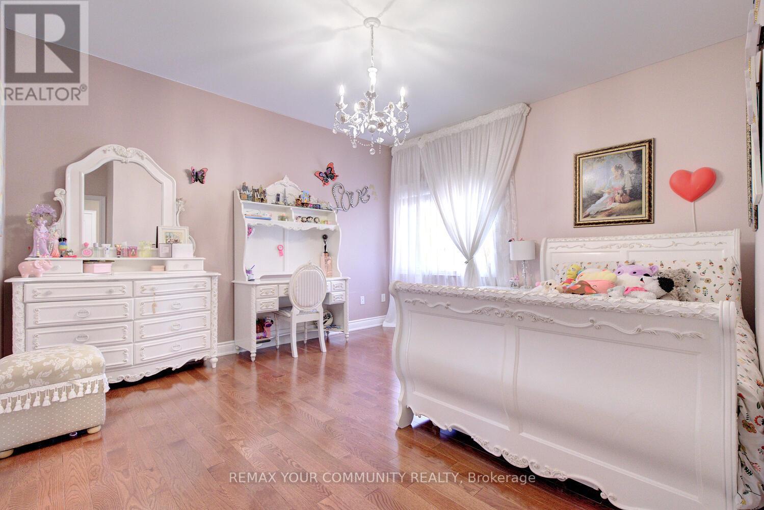 58 Michael Fisher Avenue, Vaughan, Ontario  L6A 0K9 - Photo 35 - N12969516