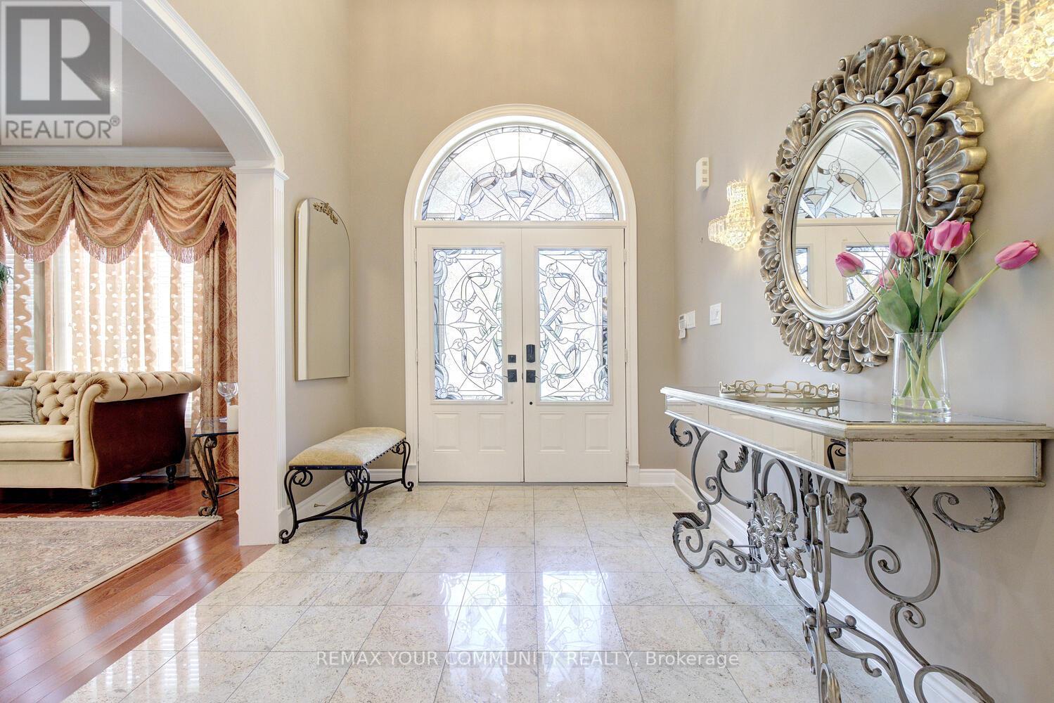 58 Michael Fisher Avenue, Vaughan, Ontario  L6A 0K9 - Photo 4 - N12969516