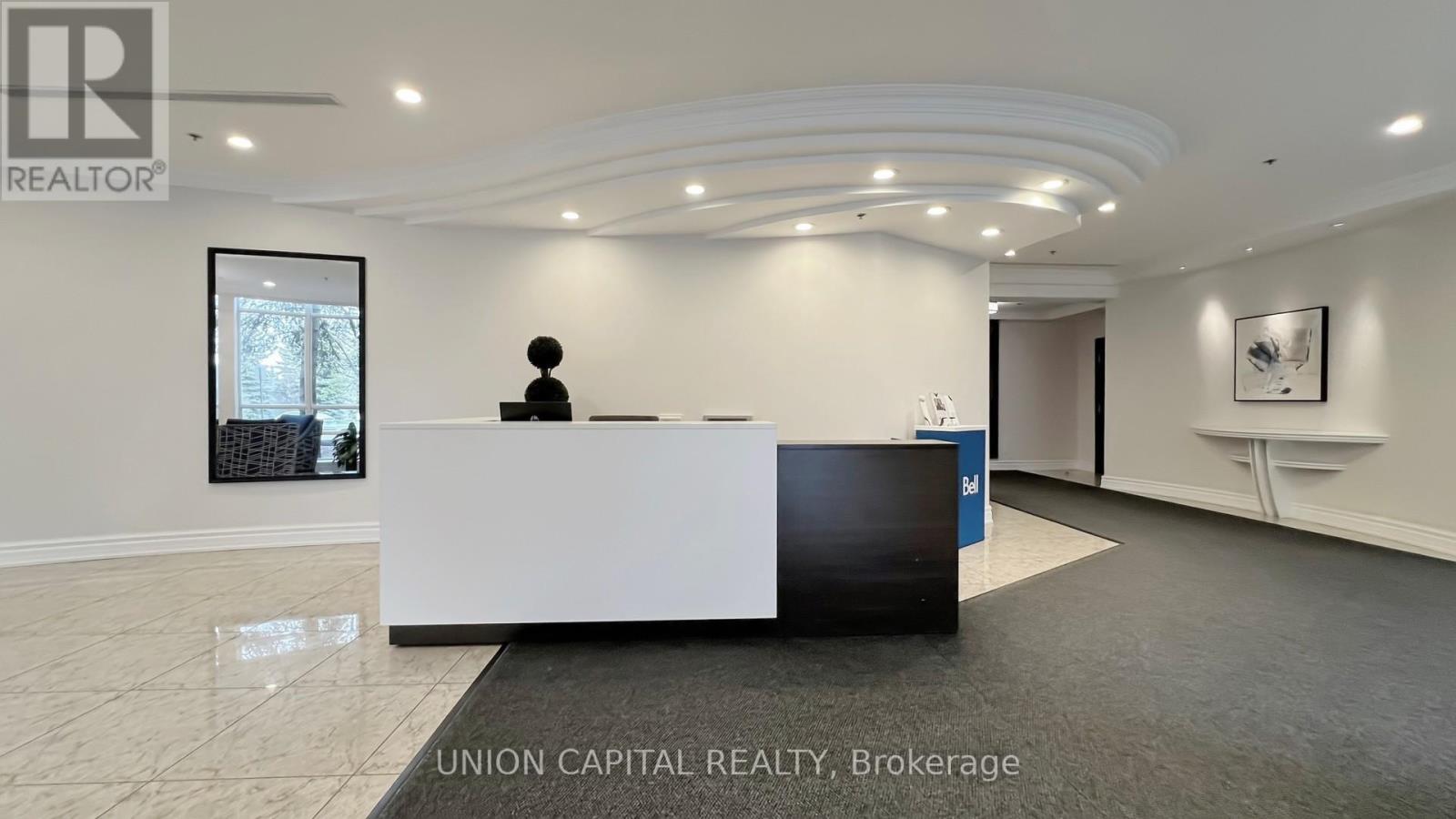 217 - 3 Ellesmere Street, Richmond Hill, Ontario  L4B 4N2 - Photo 2 - N12969526