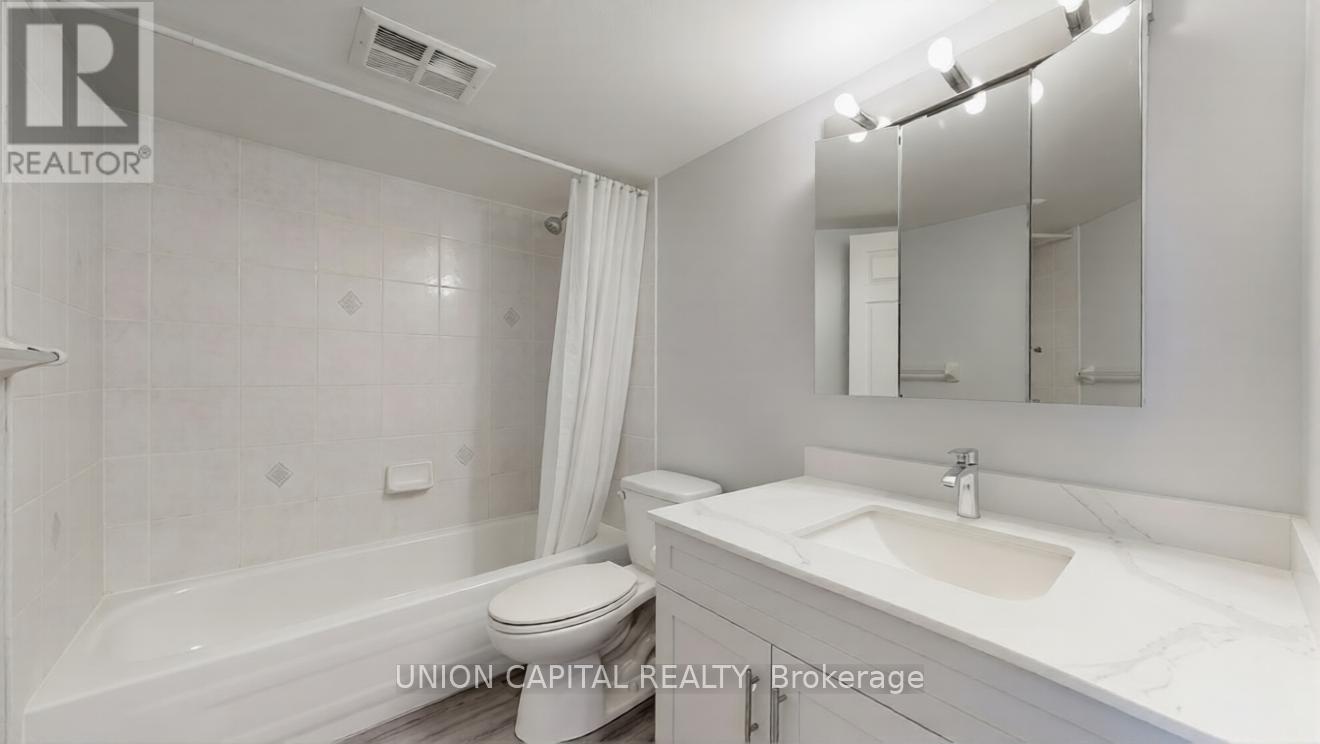 217 - 3 Ellesmere Street, Richmond Hill, Ontario  L4B 4N2 - Photo 6 - N12969526