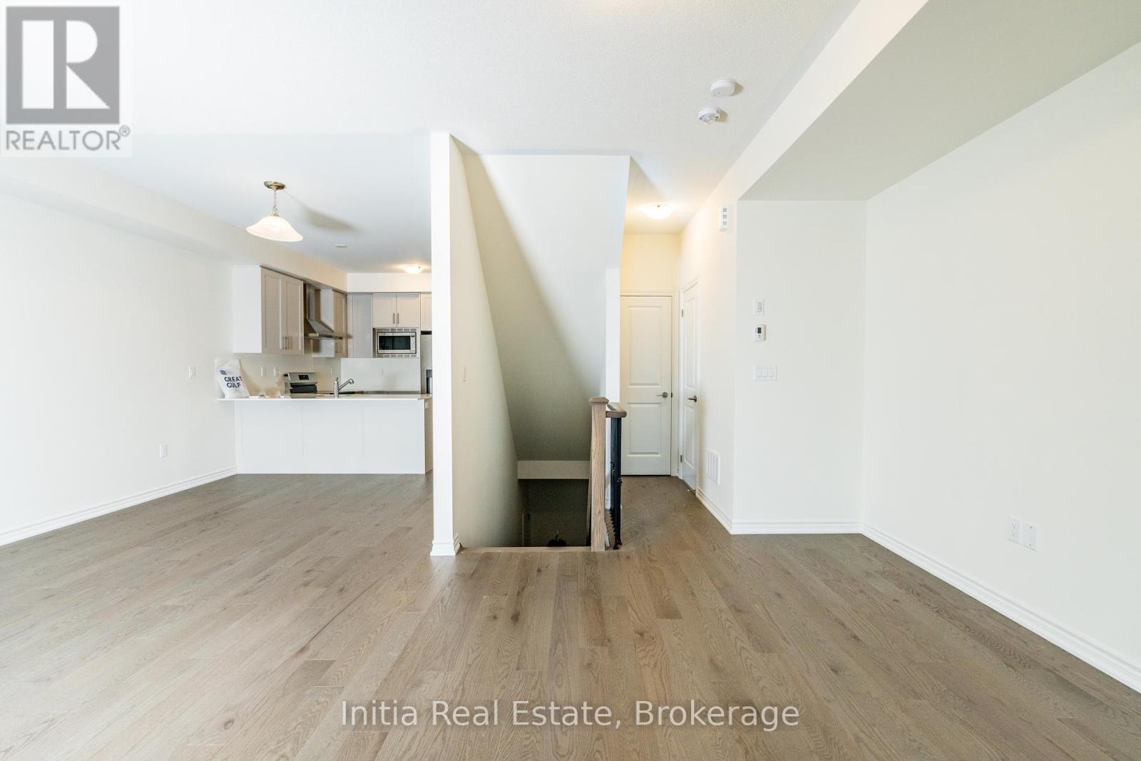 84 Paisley Drive, Bradford West Gwillimbury (Bradford), Ontario  L3Z 4P1 - Photo 7 - N12969576