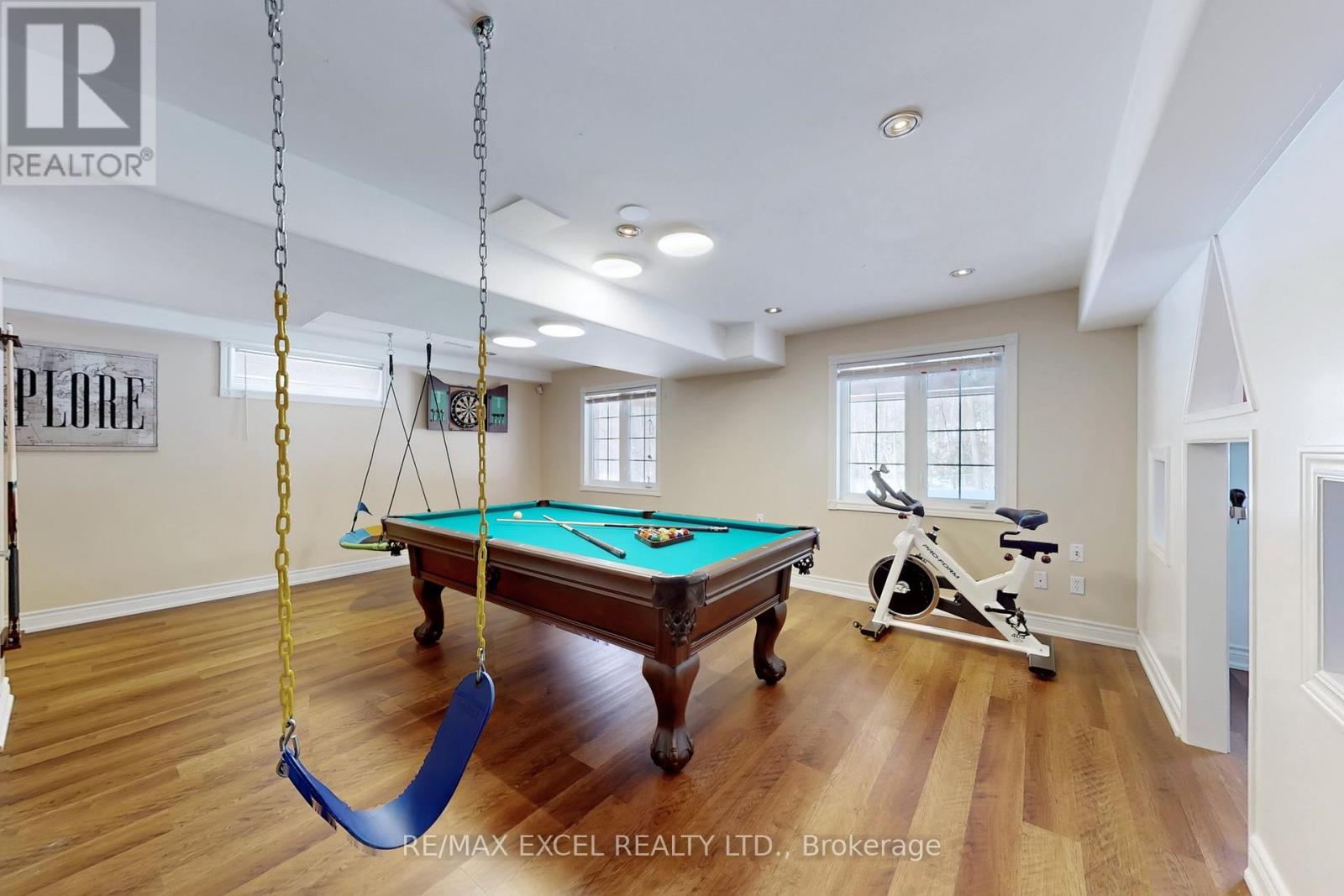 96 Ferncroft Drive, Georgina, Ontario  L4P 4G7 - Photo 36 - N12969596