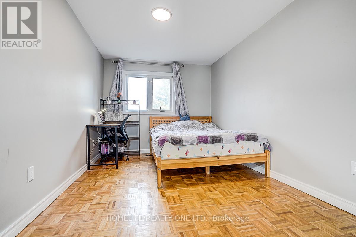 35 Fieldview Crescent N, Markham, Ontario  L3R 3H6 - Photo 16 - N12969620