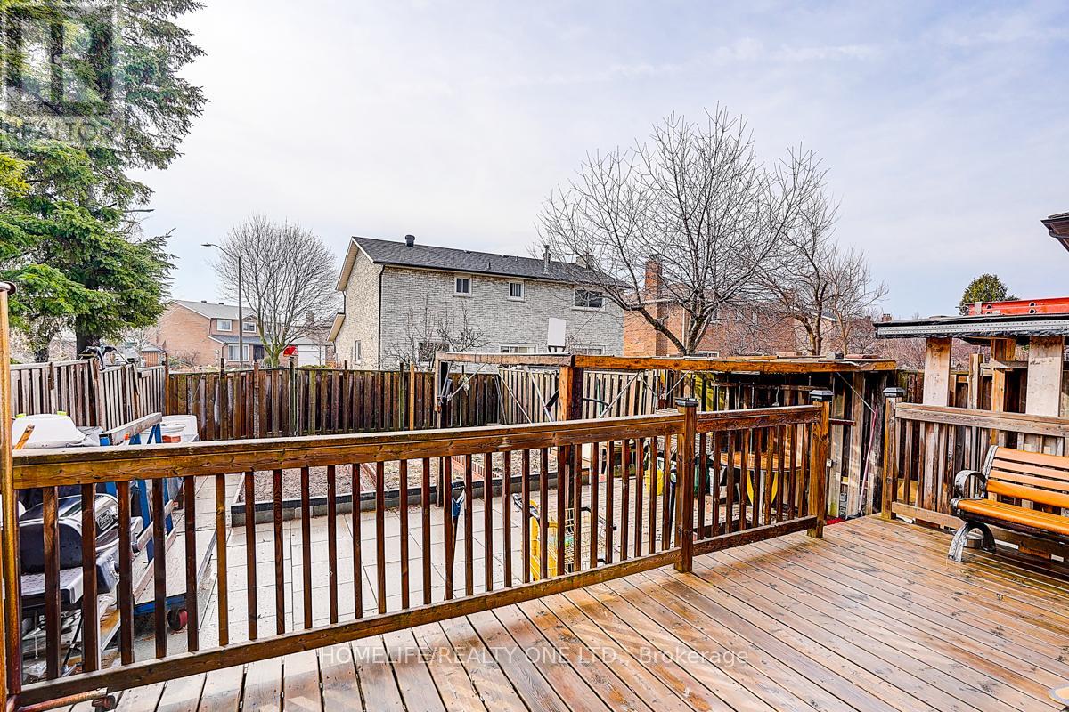 35 Fieldview Crescent N, Markham, Ontario  L3R 3H6 - Photo 23 - N12969620