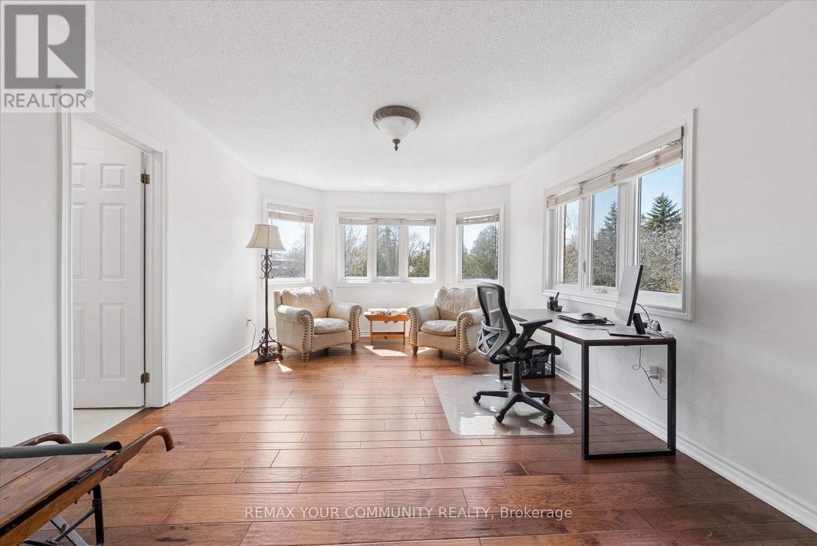 4 Marinucci Court, Richmond Hill, Ontario  L4C 0M3 - Photo 17 - N12969724