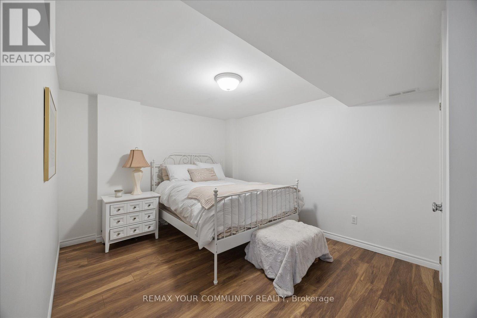 4 Marinucci Court, Richmond Hill, Ontario  L4C 0M3 - Photo 29 - N12969724