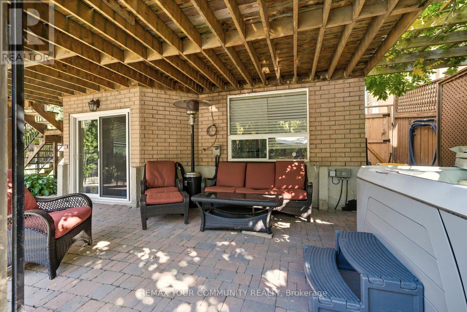 4 Marinucci Court, Richmond Hill, Ontario  L4C 0M3 - Photo 41 - N12969724