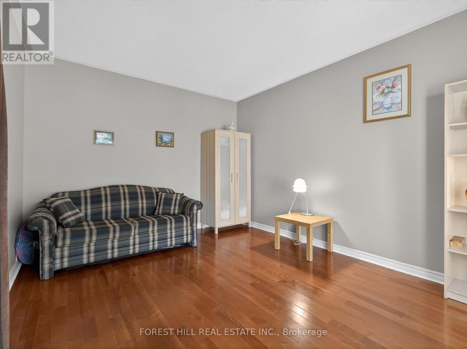 43 Rockwood Crescent, Vaughan, Ontario  L4J 7T2 - Photo 6 - N12969744