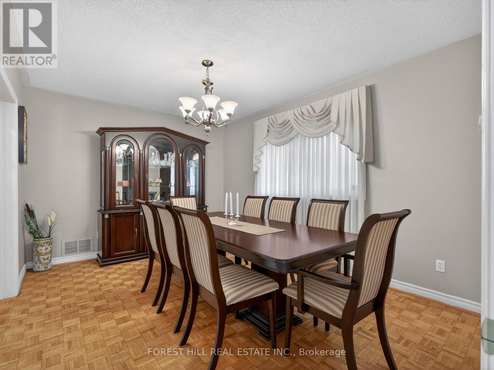 43 Rockwood Crescent, Vaughan, Ontario  L4J 7T2 - Photo 9 - N12969744