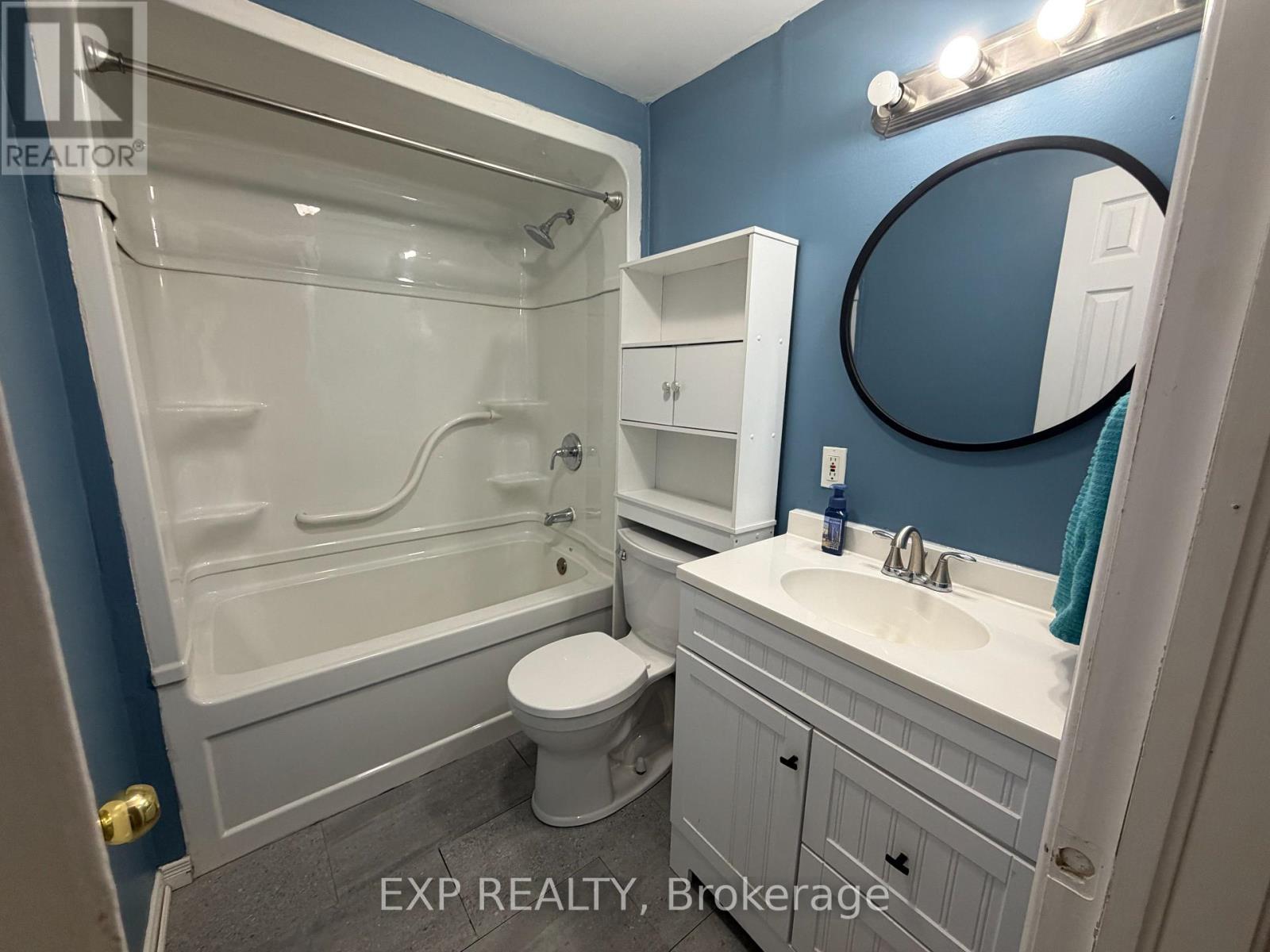 Lower - 73 Roxborough Road, Newmarket, Ontario  L3Y 3L1 - Photo 15 - N12969828