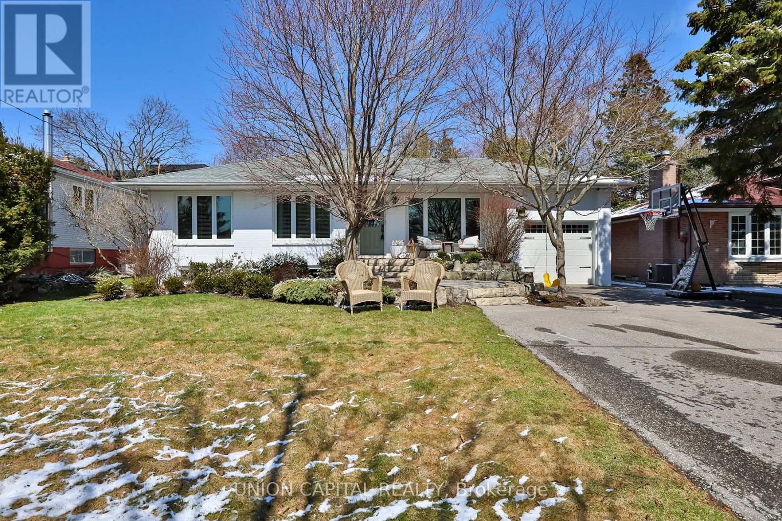 11 SHERWOOD FOREST DRIVE, markham (bullock), Ontario