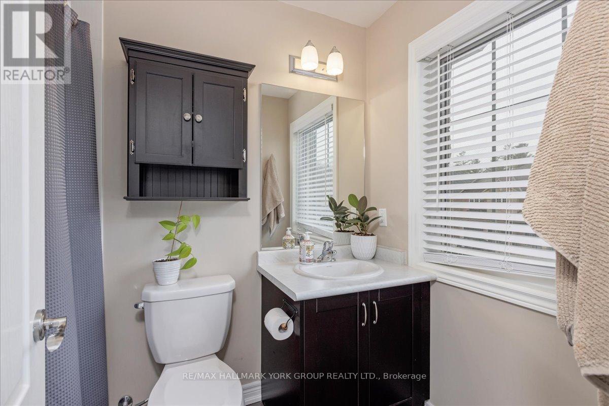 39 Prosser Crescent, Georgina, Ontario  L0E 1R0 - Photo 29 - N12969862