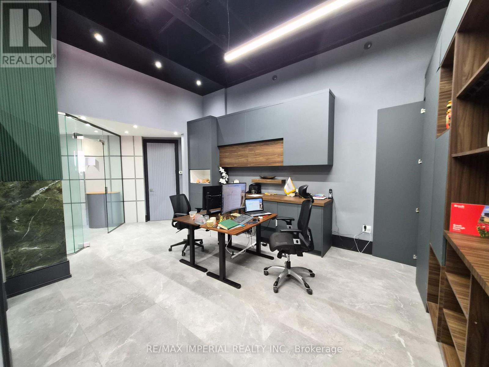 10376 Yonge Street, Richmond Hill, Ontario  L4C 3B8 - Photo 7 - N12969868