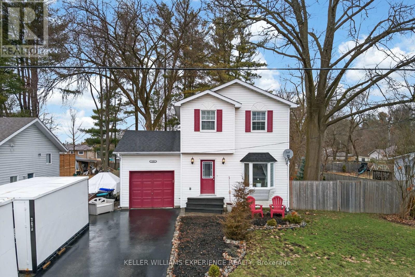 125 Simcoe Street, Essa (Angus), Ontario  L0M 1B0 - Photo 2 - N12969932