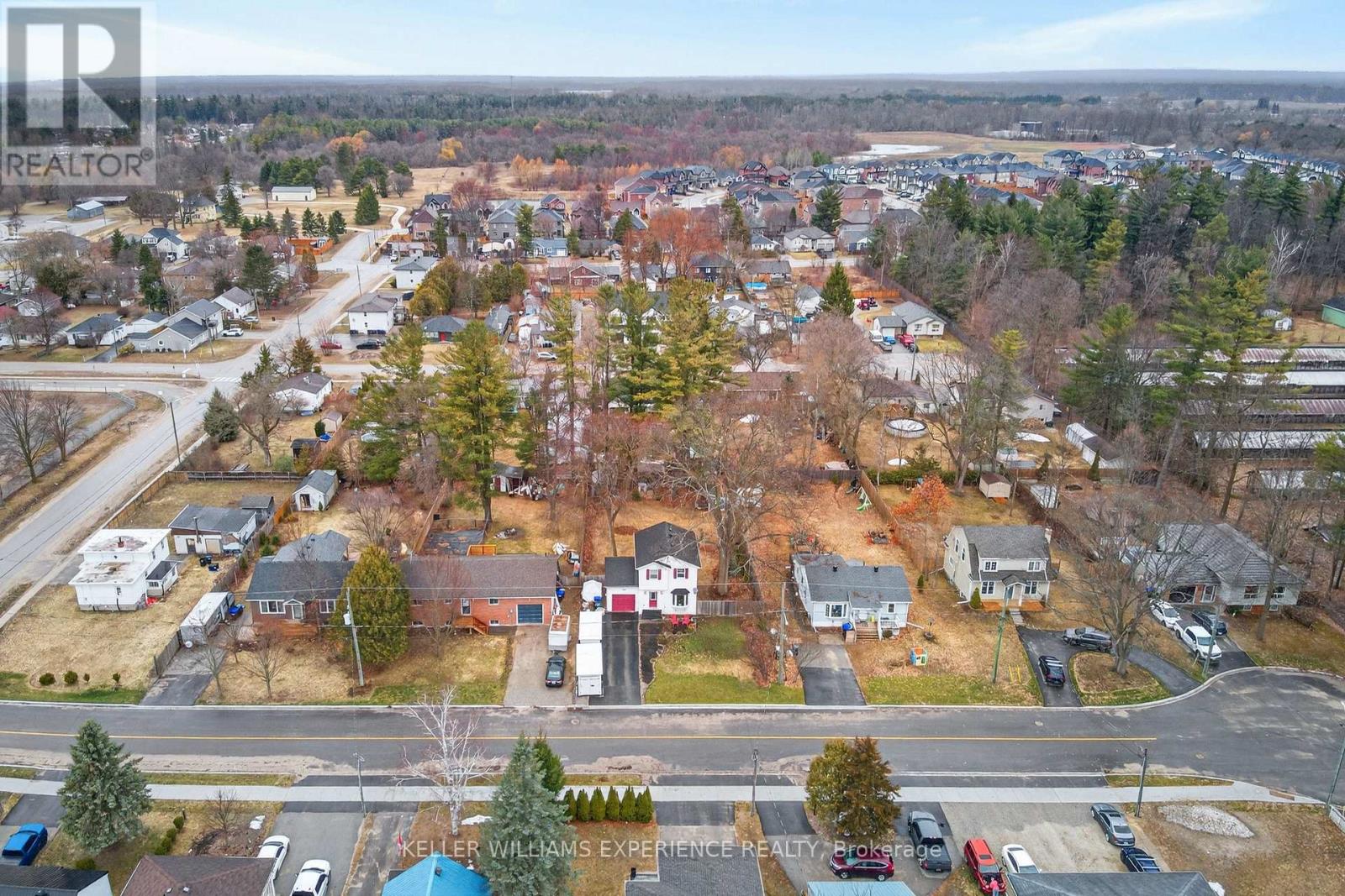 125 Simcoe Street, Essa (Angus), Ontario  L0M 1B0 - Photo 27 - N12969932