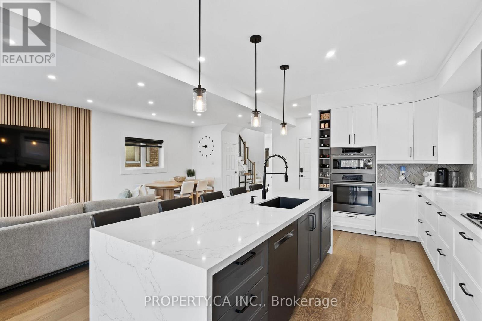 44 Andrew Hill Drive, Vaughan, Ontario  L4H 0H3 - Photo 18 - N12969946