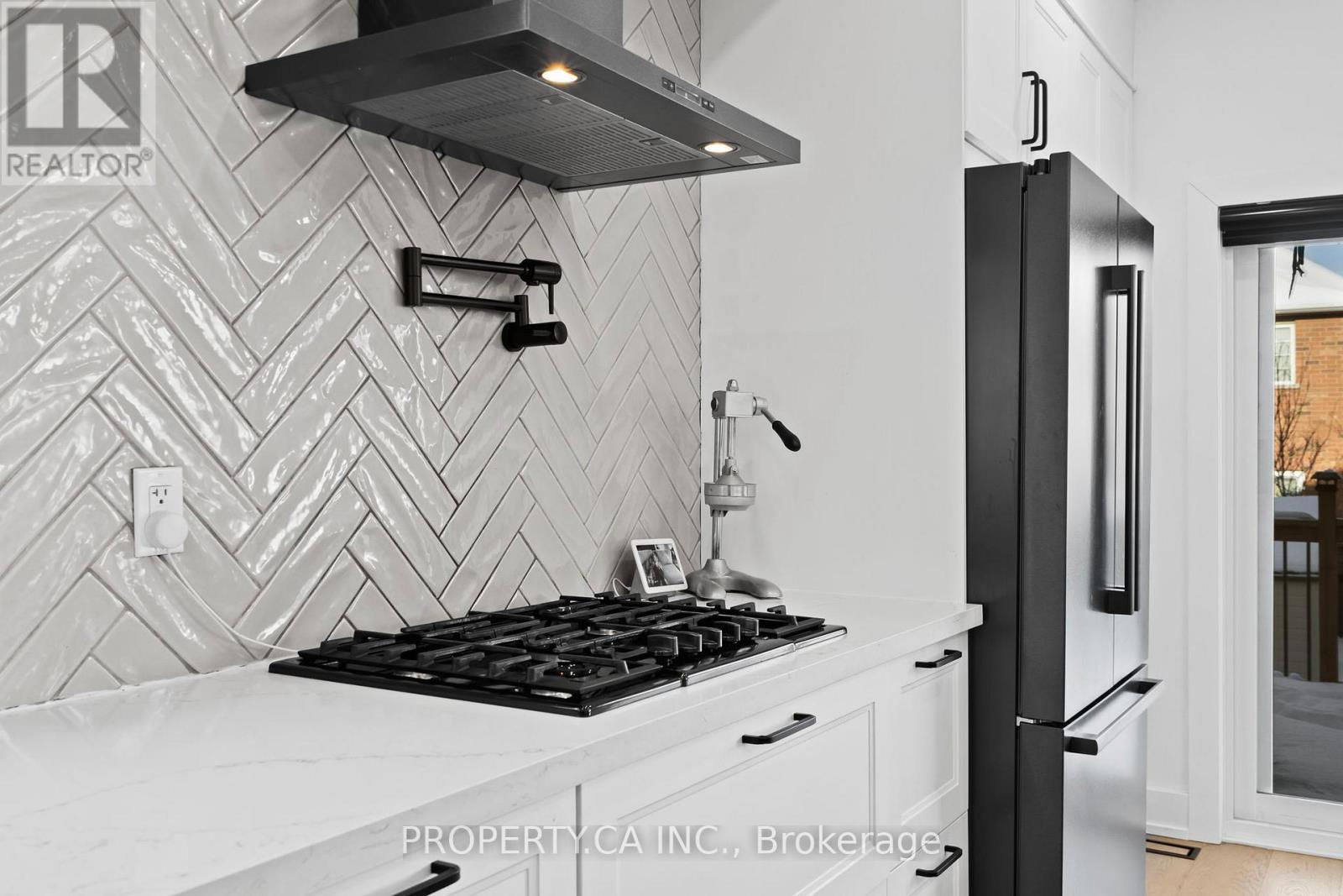 44 Andrew Hill Drive, Vaughan, Ontario  L4H 0H3 - Photo 20 - N12969946