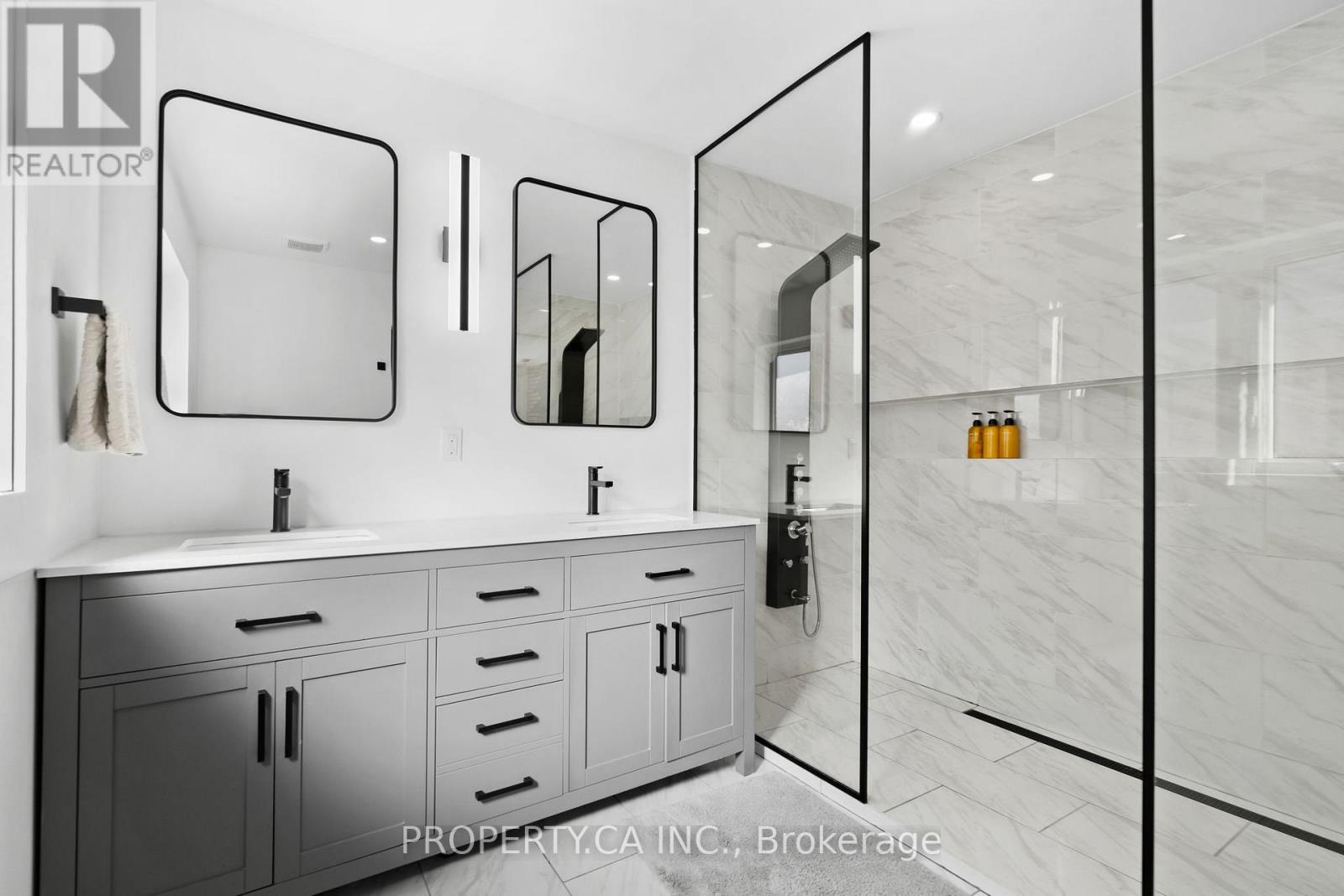 44 Andrew Hill Drive, Vaughan, Ontario  L4H 0H3 - Photo 28 - N12969946