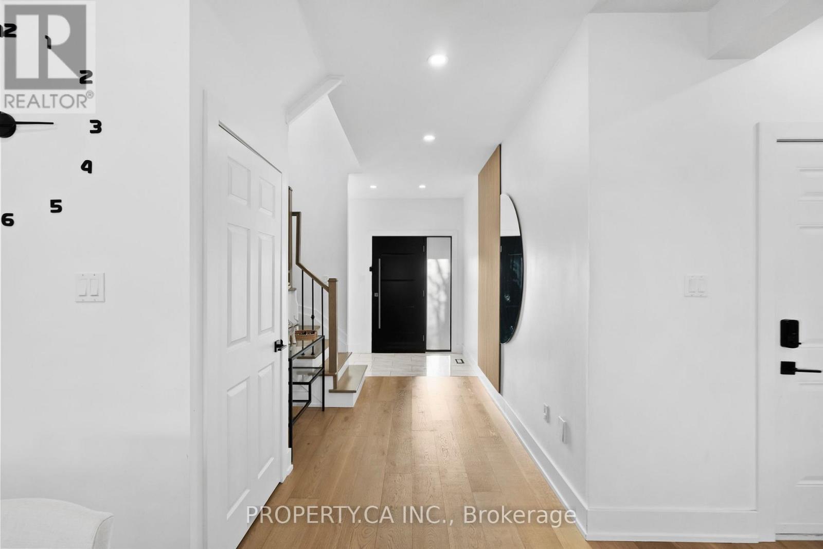 44 Andrew Hill Drive, Vaughan, Ontario  L4H 0H3 - Photo 4 - N12969946