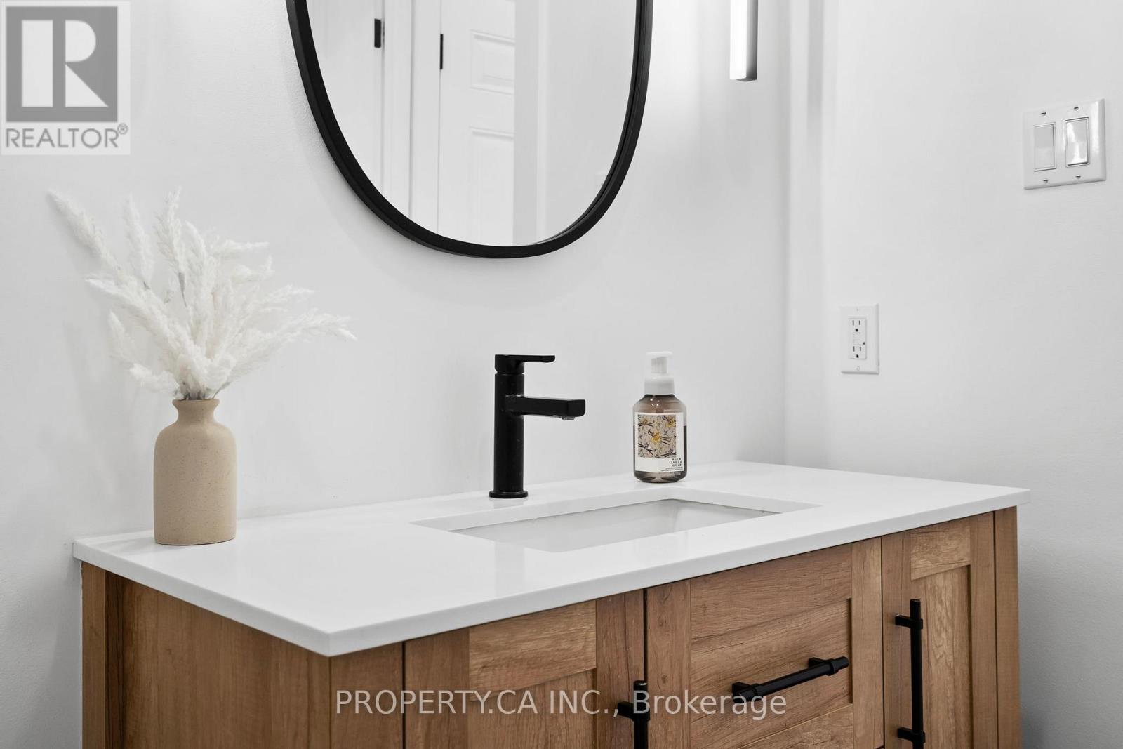 44 Andrew Hill Drive, Vaughan, Ontario  L4H 0H3 - Photo 41 - N12969946