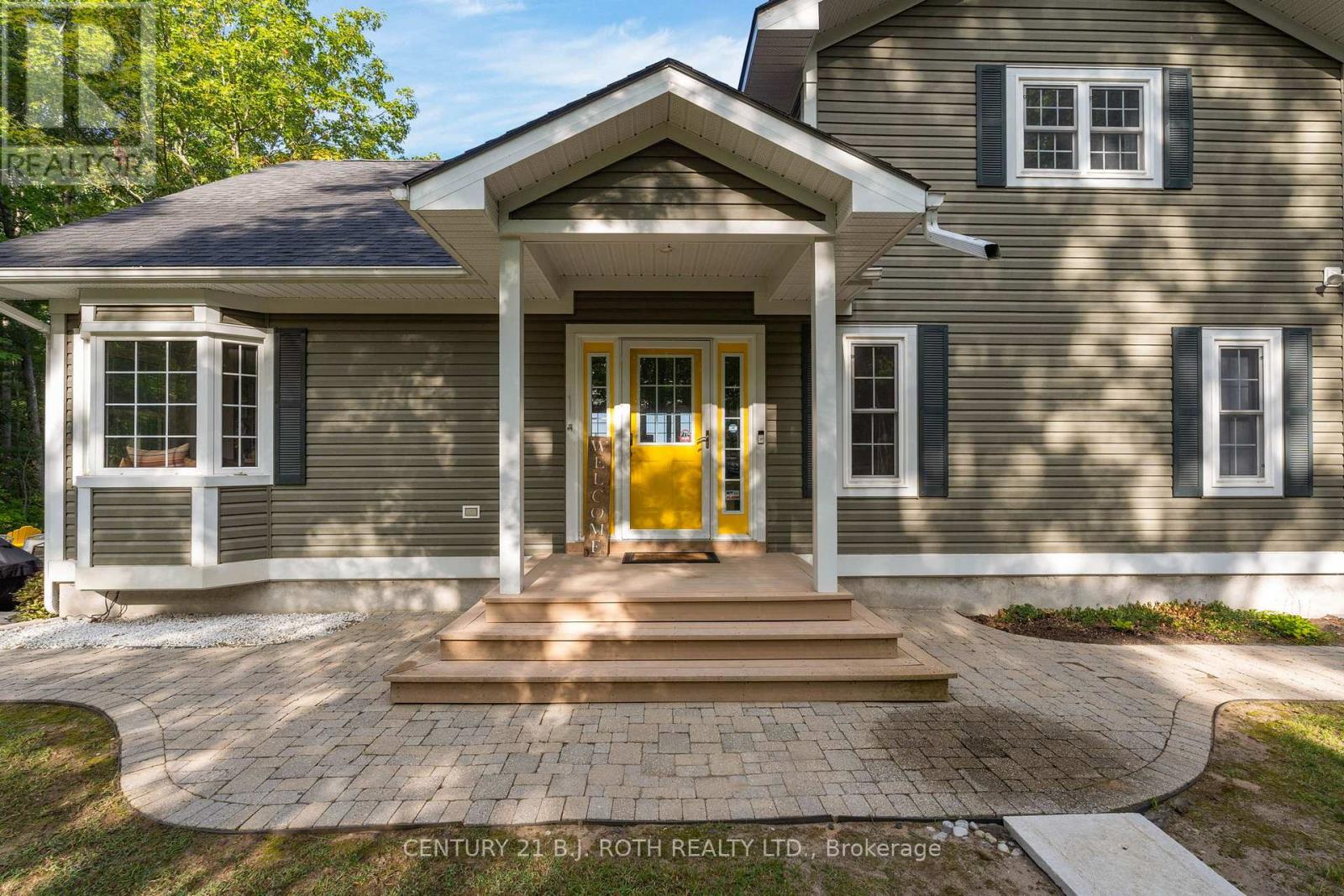 2710 Portage Trail, Springwater, Ontario  L9X 0J3 - Photo 2 - S12969506