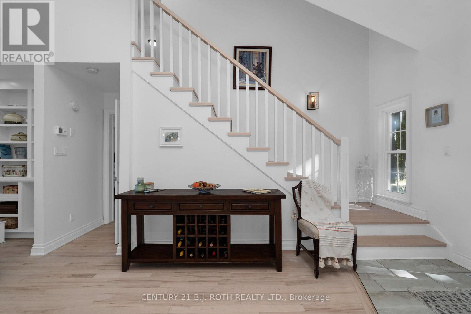 2710 Portage Trail, Springwater, Ontario  L9X 0J3 - Photo 24 - S12969506