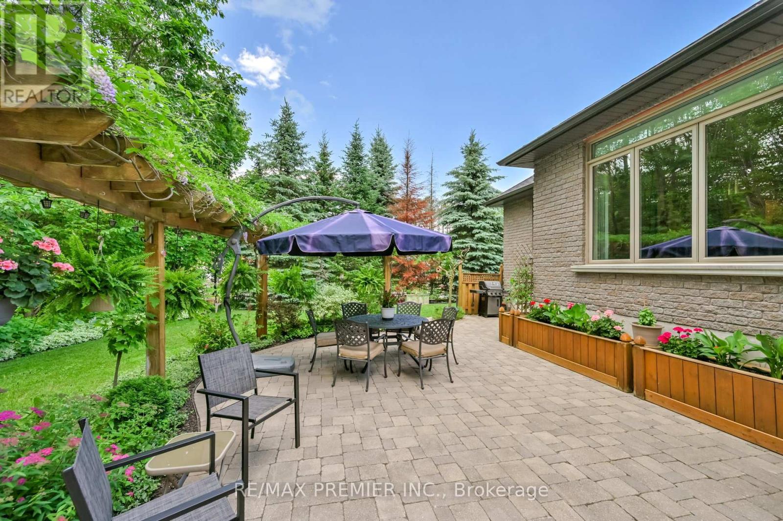 2 Hilltop Court, Springwater, Ontario  L9X 0H5 - Photo 29 - S12742920