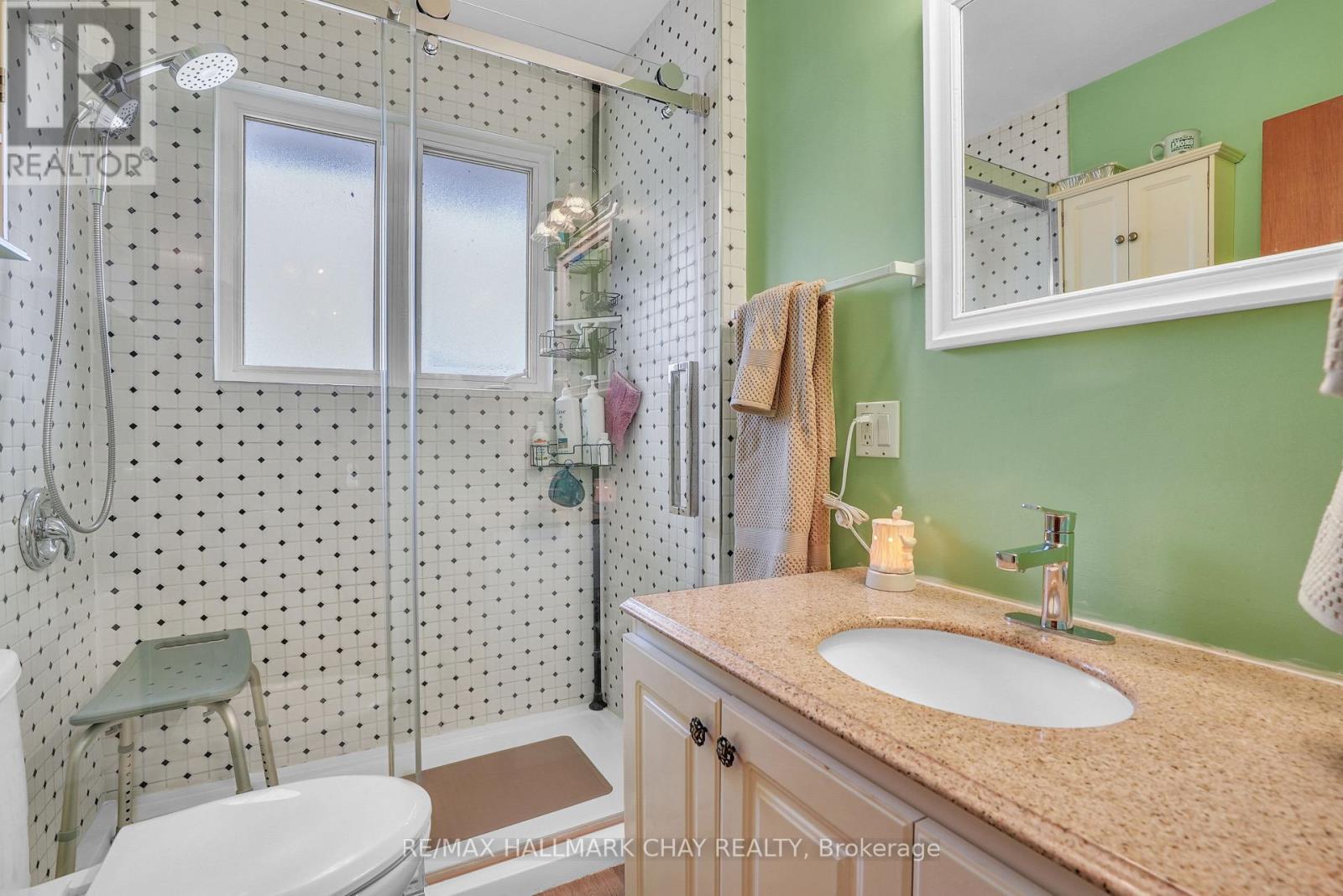 8315 93 Highway, Tiny, Ontario  L0K 2E0 - Photo 16 - S12969572