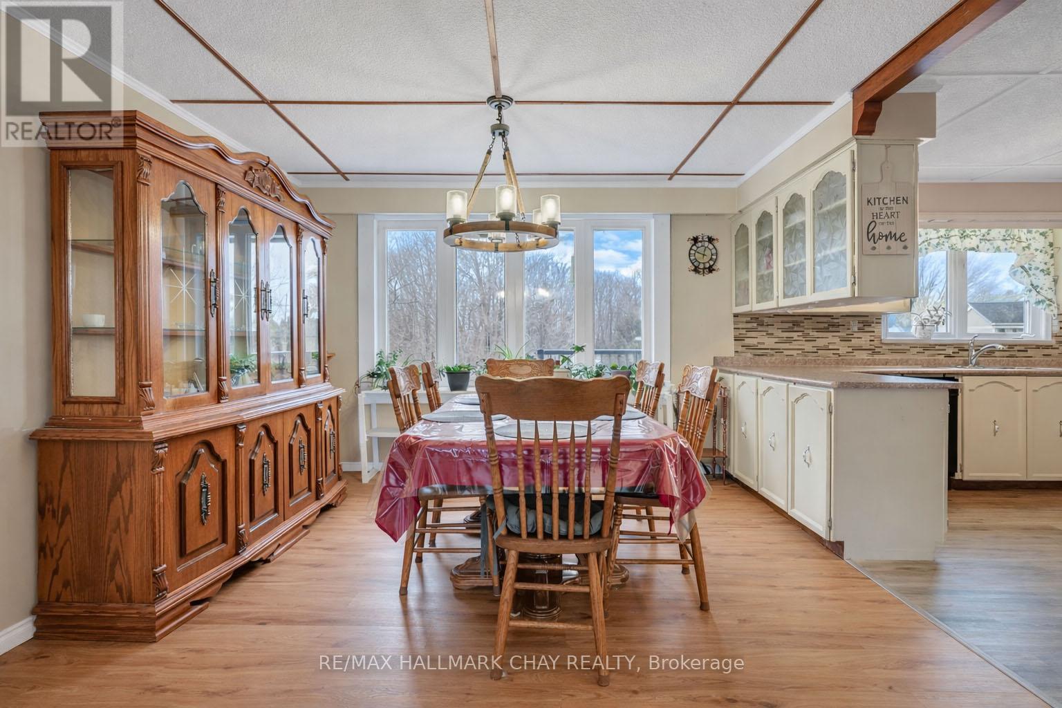 8315 93 Highway, Tiny, Ontario  L0K 2E0 - Photo 8 - S12969572