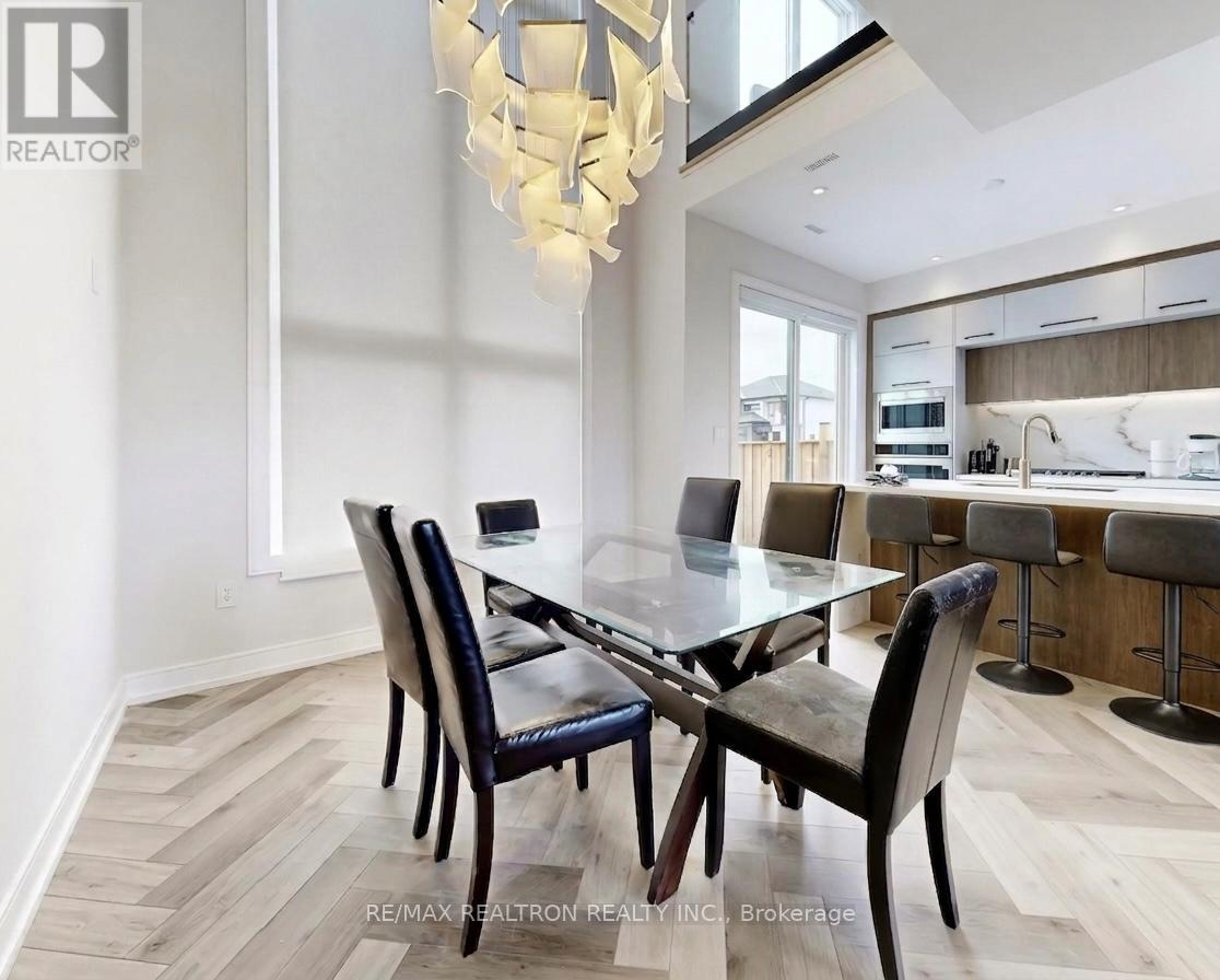 3714 Lakepoint Drive, Severn, Ontario  L3V 8M9 - Photo 10 - S12969580