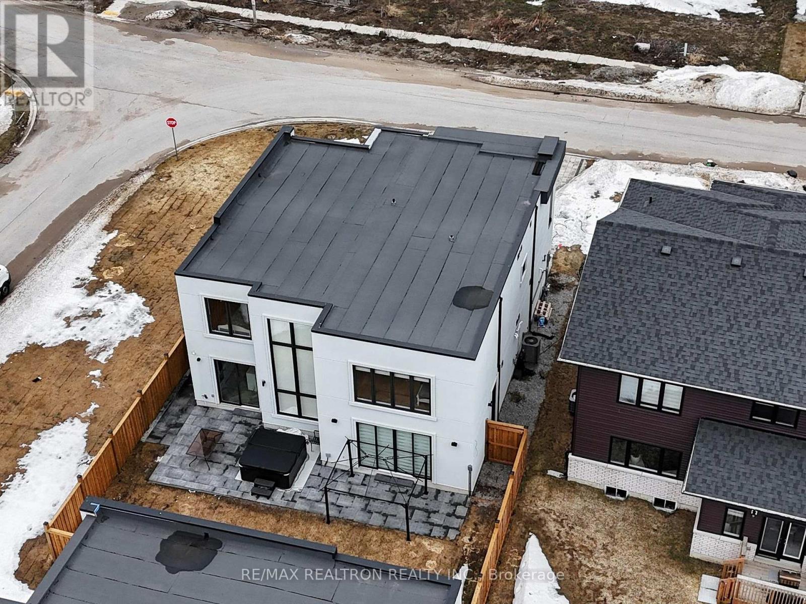 3714 Lakepoint Drive, Severn, Ontario  L3V 8M9 - Photo 31 - S12969580