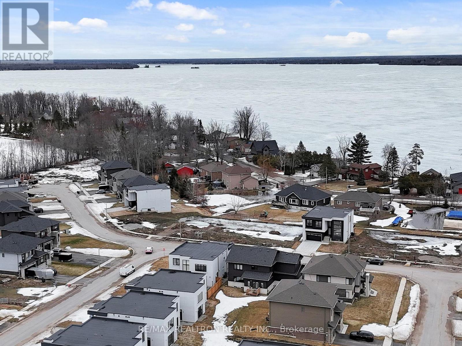 3714 Lakepoint Drive, Severn, Ontario  L3V 8M9 - Photo 32 - S12969580