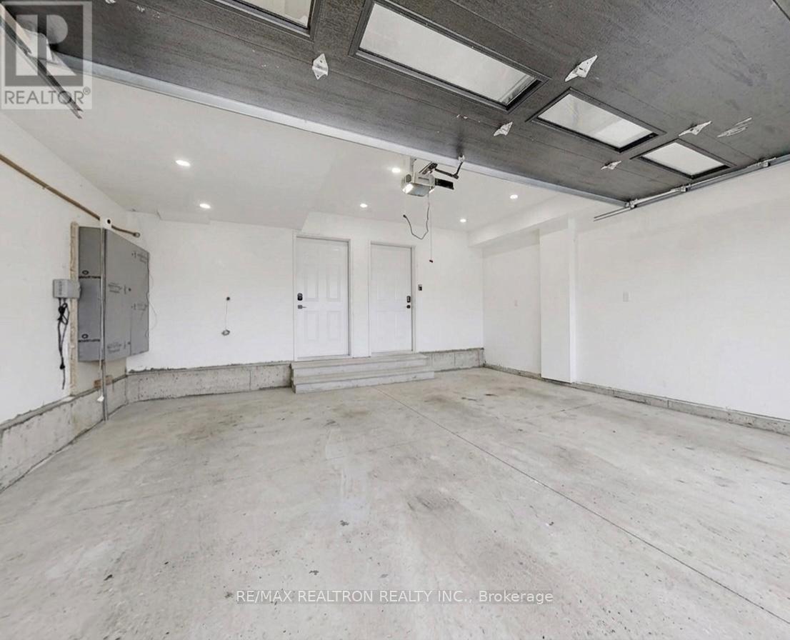 3714 Lakepoint Drive, Severn, Ontario  L3V 8M9 - Photo 35 - S12969580