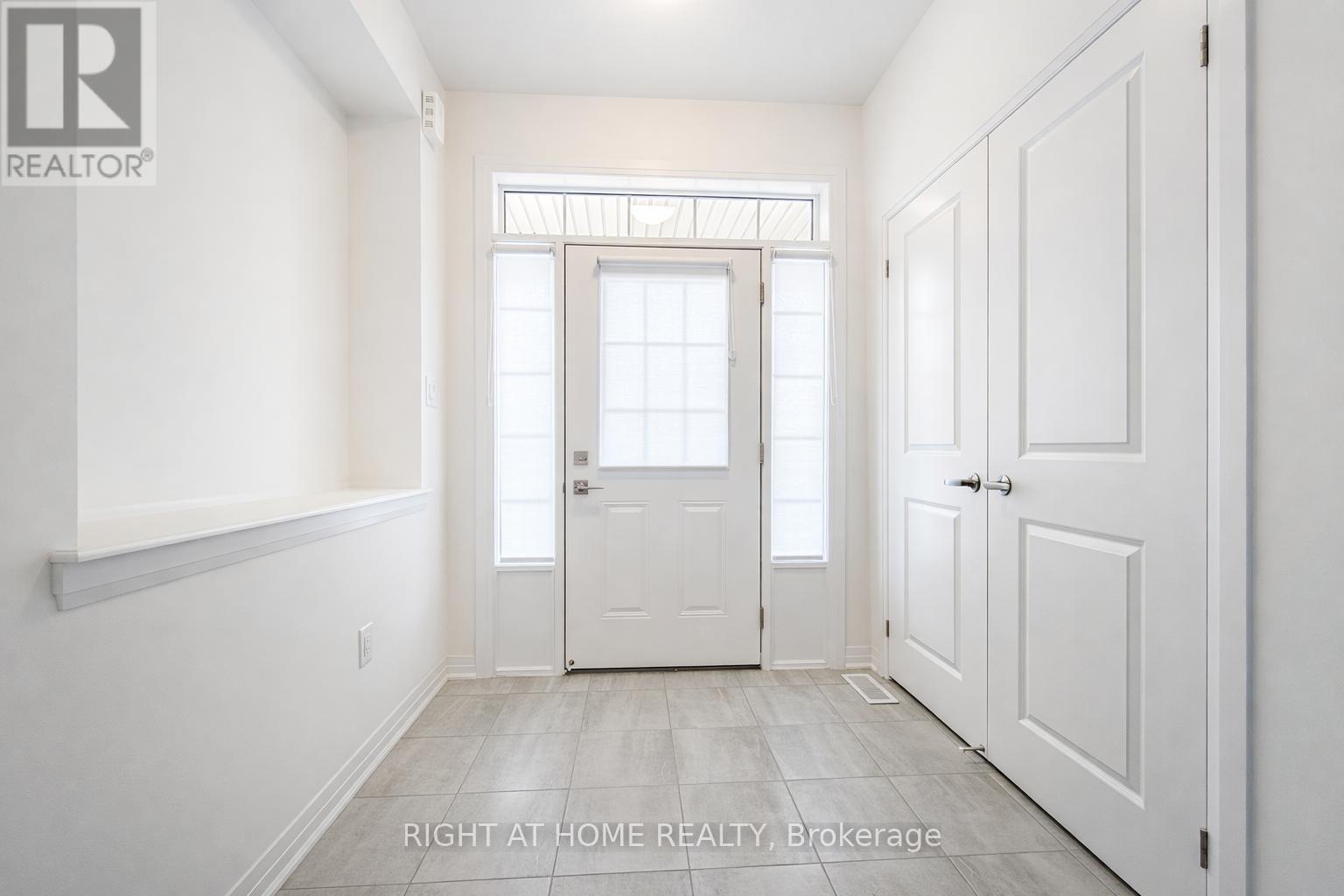 2 Sagewood Avenue, Barrie, Ontario  L9J 0L1 - Photo 4 - S12969674