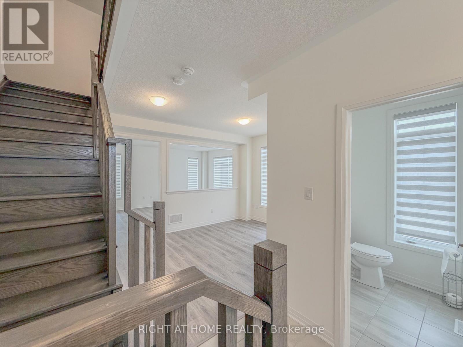 2 Sagewood Avenue, Barrie, Ontario  L9J 0L1 - Photo 6 - S12969674