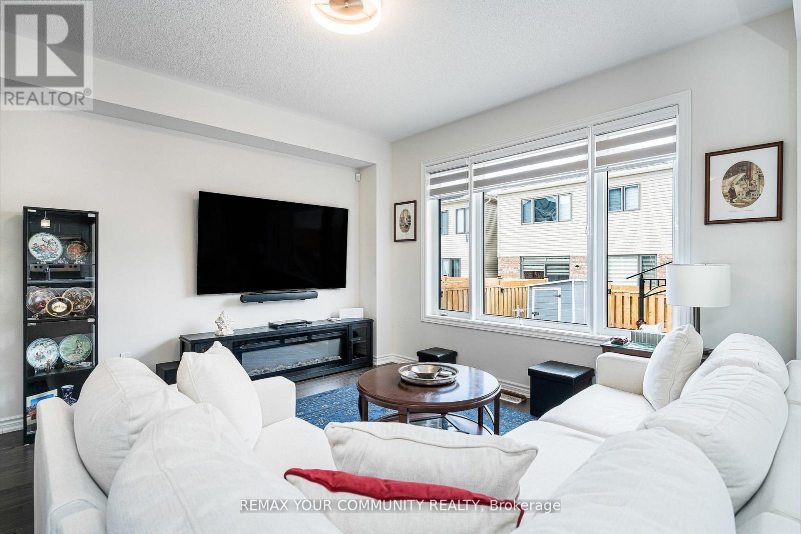 153 Terry Fox Drive, Barrie, Ontario  L9S 2Z8 - Photo 19 - S12969730