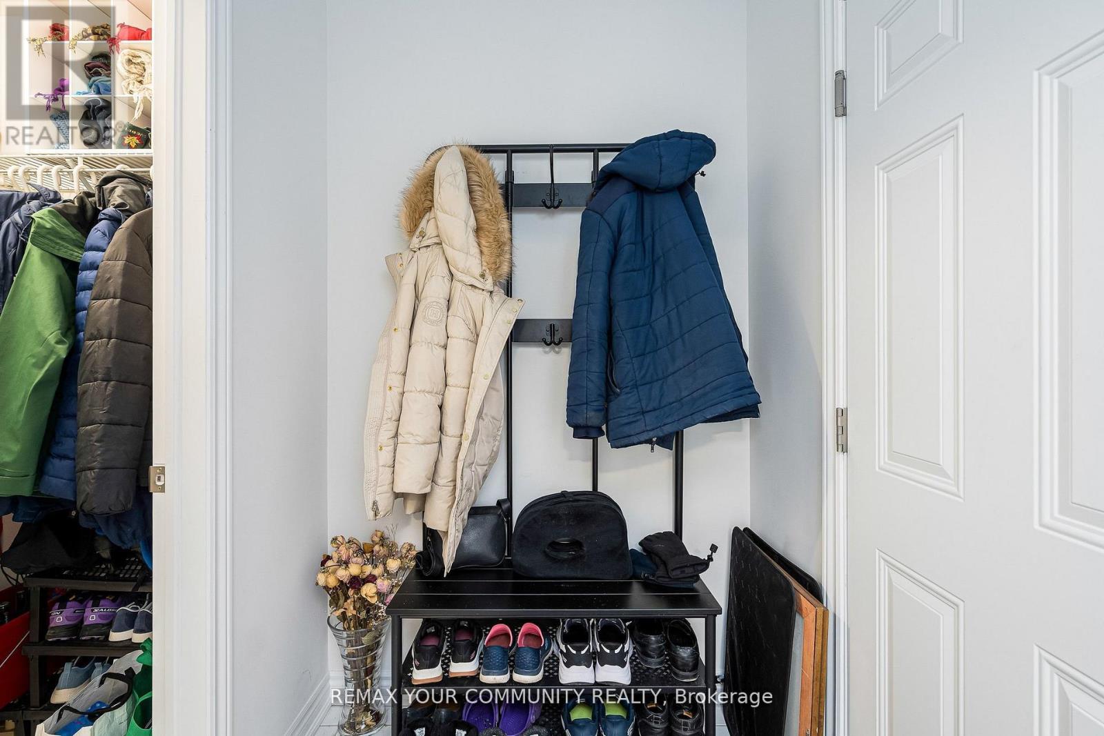 153 Terry Fox Drive, Barrie, Ontario  L9S 2Z8 - Photo 26 - S12969730