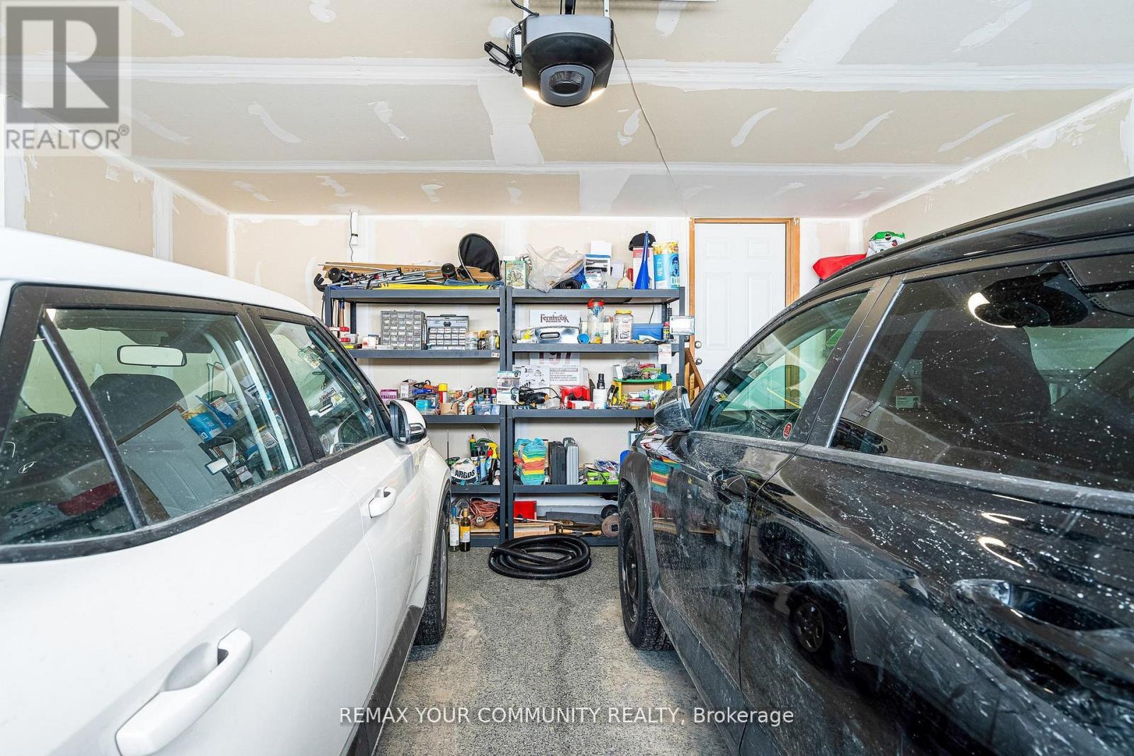 153 Terry Fox Drive, Barrie, Ontario  L9S 2Z8 - Photo 27 - S12969730