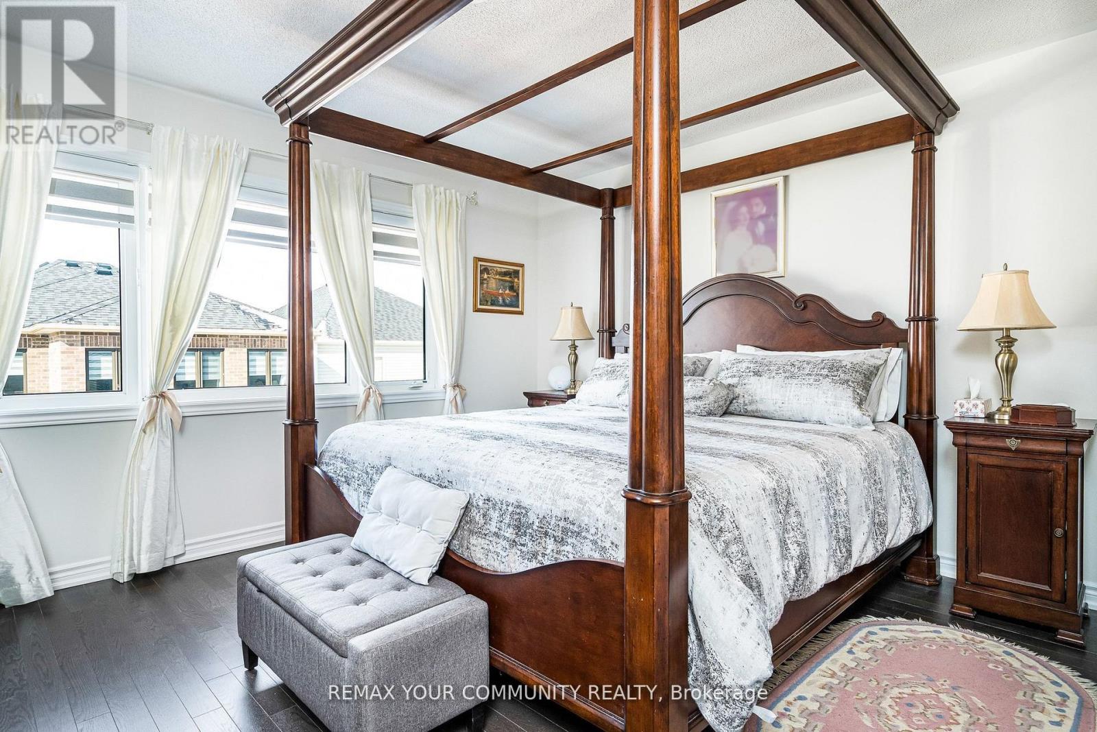 153 Terry Fox Drive, Barrie, Ontario  L9S 2Z8 - Photo 31 - S12969730