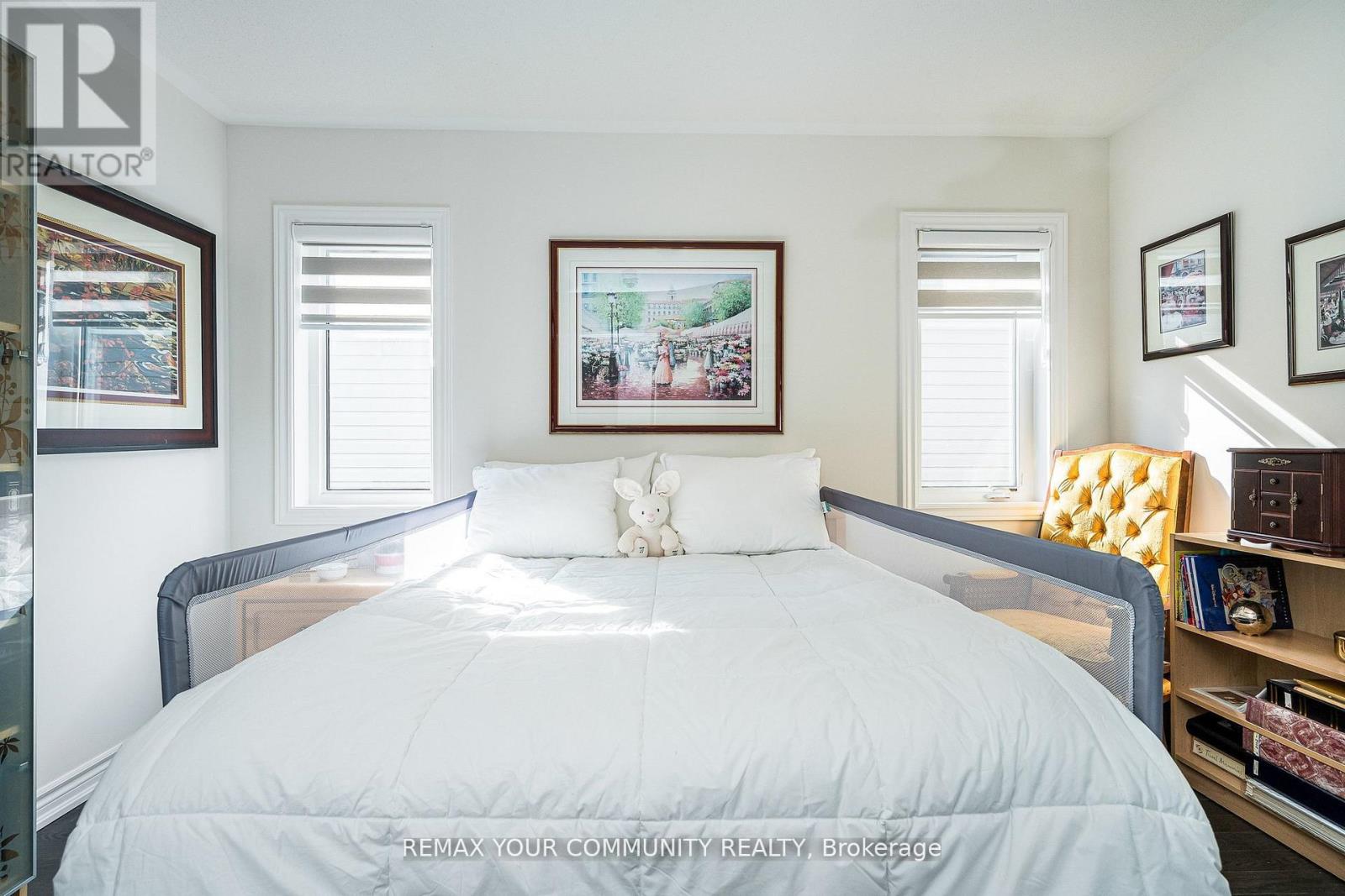 153 Terry Fox Drive, Barrie, Ontario  L9S 2Z8 - Photo 37 - S12969730