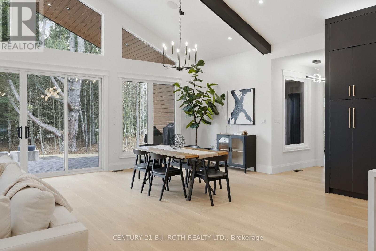 31 Marni Lane, Springwater, Ontario  L0L 2K0 - Photo 14 - S12969846