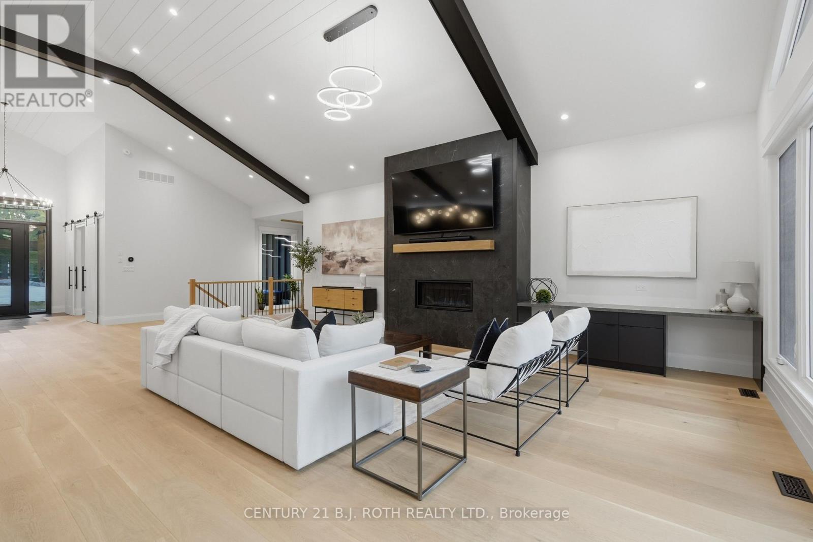 31 Marni Lane, Springwater, Ontario  L0L 2K0 - Photo 16 - S12969846