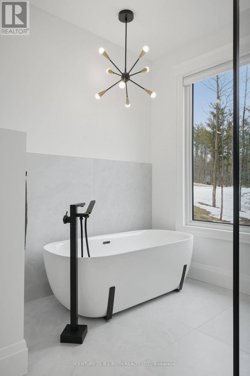 31 Marni Lane, Springwater, Ontario  L0L 2K0 - Photo 24 - S12969846