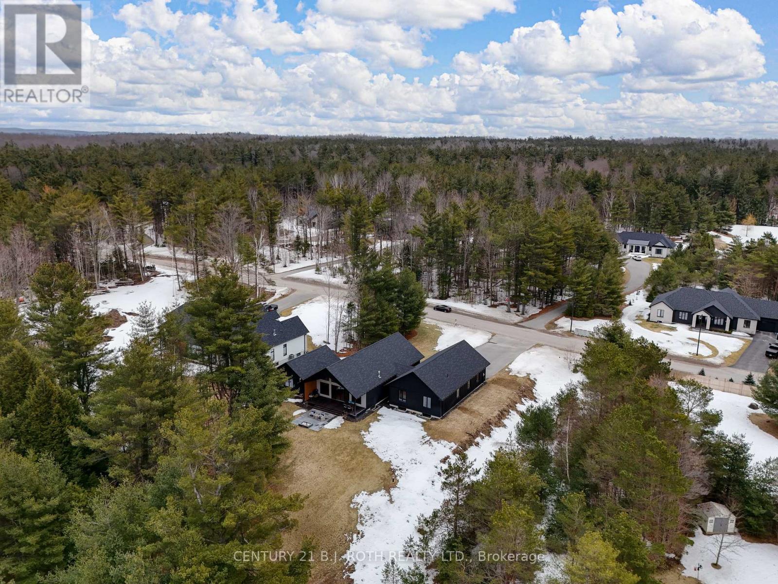 31 Marni Lane, Springwater, Ontario  L0L 2K0 - Photo 45 - S12969846