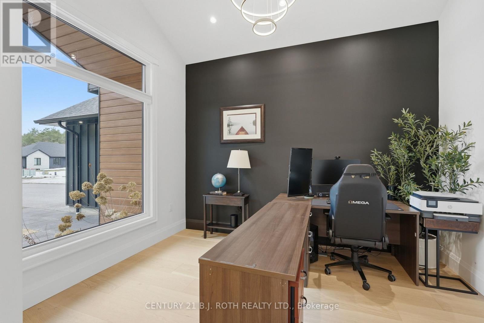 31 Marni Lane, Springwater, Ontario  L0L 2K0 - Photo 5 - S12969846