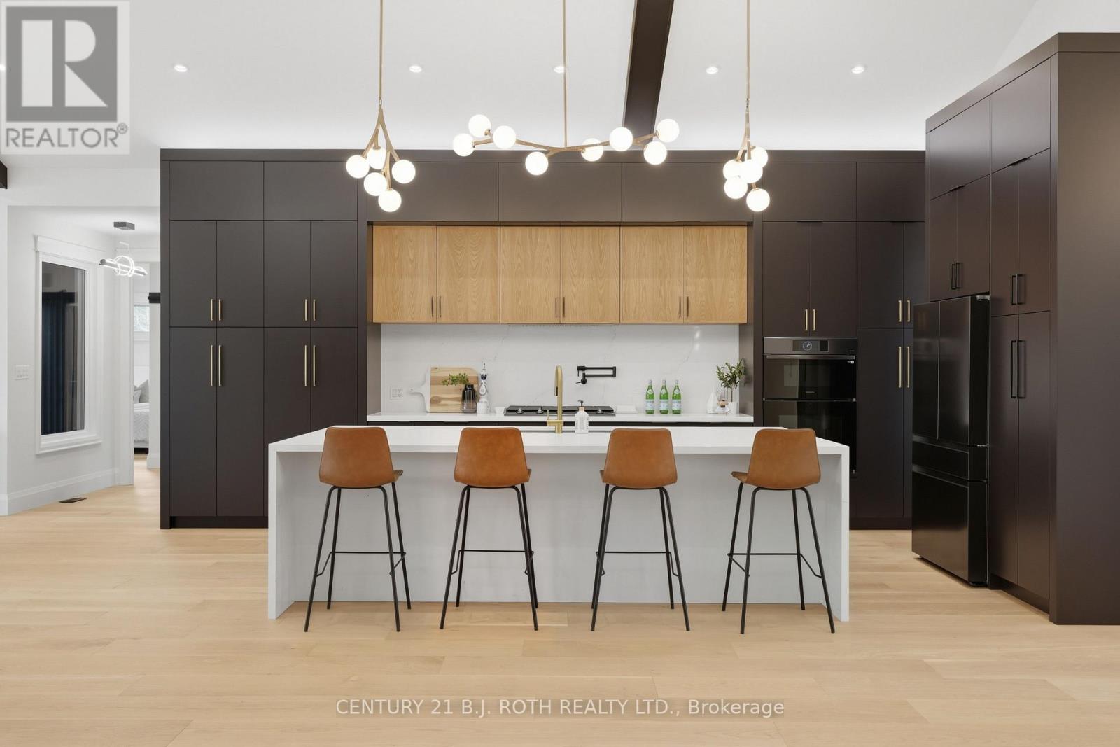 31 Marni Lane, Springwater, Ontario  L0L 2K0 - Photo 7 - S12969846