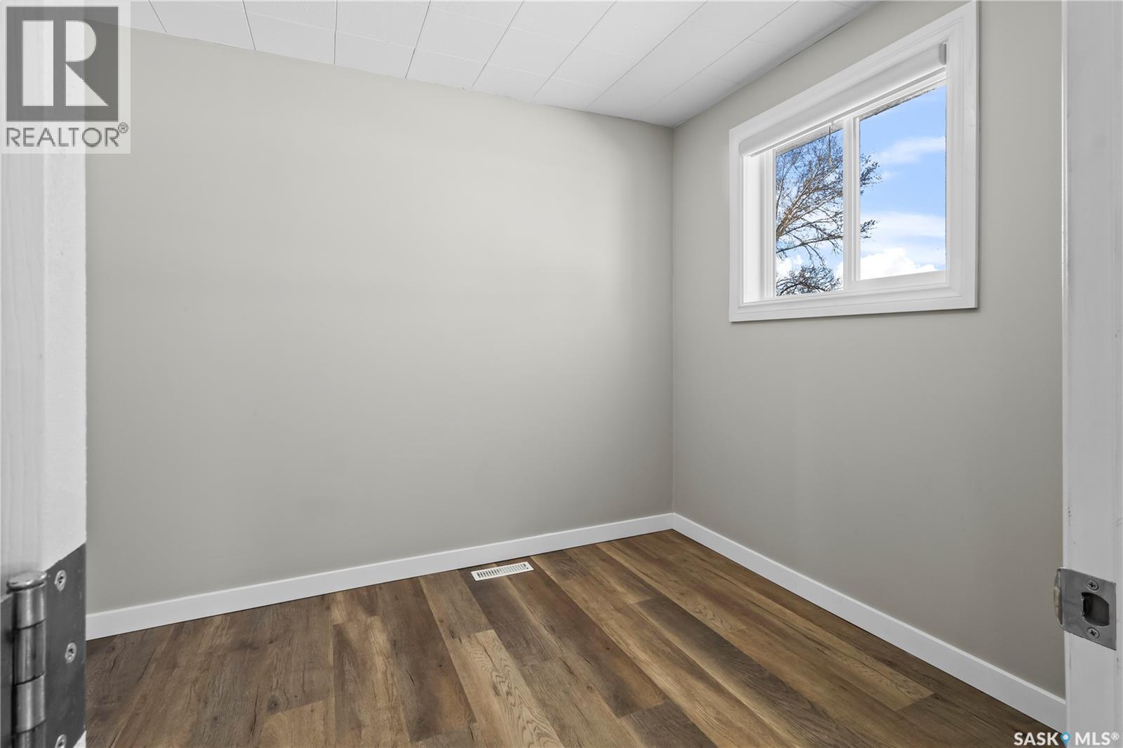 1371 River Street E, Prince Albert, Saskatchewan  S6V 0B8 - Photo 15 - SK032297