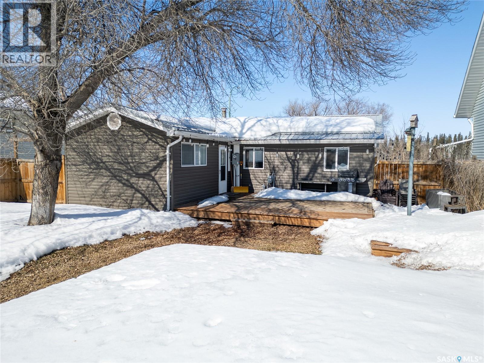 1371 River Street E, Prince Albert, Saskatchewan  S6V 0B8 - Photo 2 - SK032297