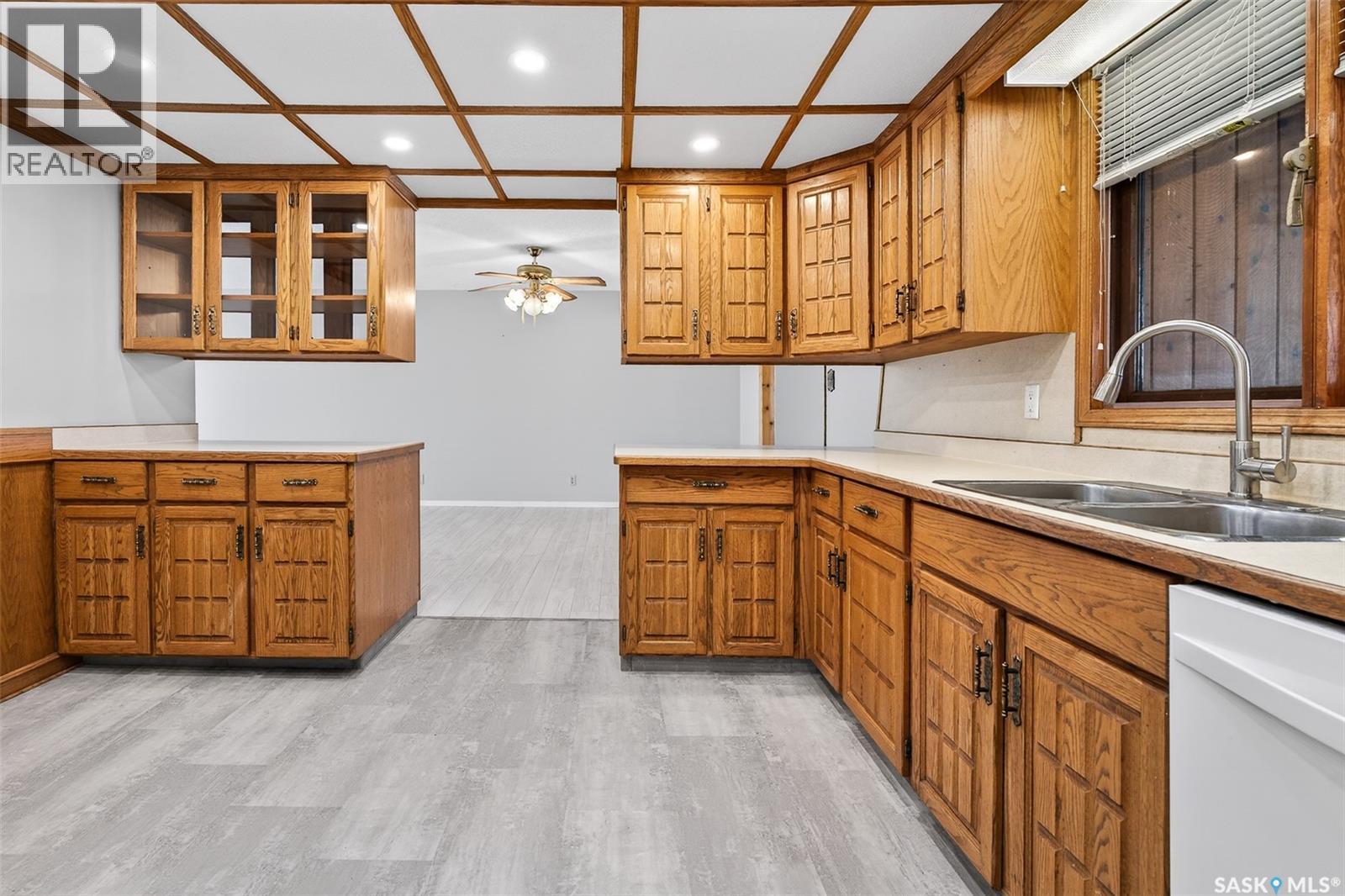 1208 Athabasca Street W, Moose Jaw, Saskatchewan  S6H 6C6 - Photo 12 - SK032233